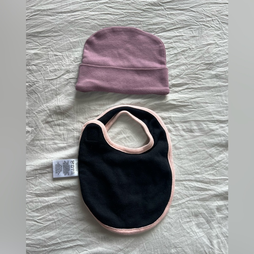 Harley-Davidson Kids Bib and‎ Beanie Set in Pink and Black - Picture 3 of 5